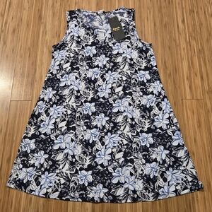 NWT Espresso Navy and White Floral Dress